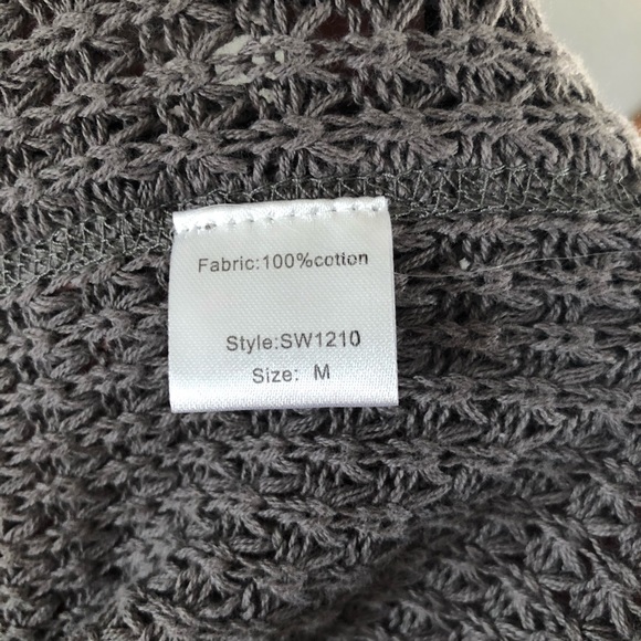 Elan Cold Shoulder Top - Picture 5 of 5